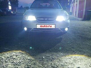2011 Daewoo Nexia I Рестайлинг, серебристый, 145000 рублей, вид 3