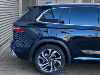 2024 Geely Monjaro (Xingyue L) I, чёрный, 3390000 рублей, вид 5