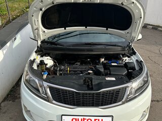 2013 Kia Rio III, белый, 790000 рублей, вид 2