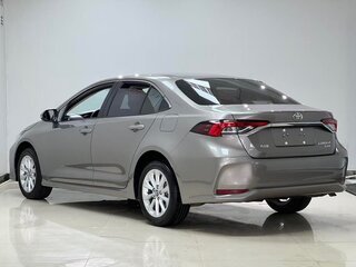 2022 Toyota Corolla XII (E210), серый, 1200000 рублей, вид 4
