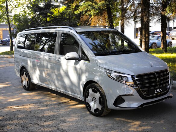 2026 Mercedes-Benz V-Класс Extra Long 300 d экстра длинный III (W447) Рестайлинг 2, серый, 14990000 рублей - вид 4