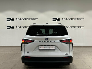 2021 Toyota Sienna IV, белый, 4849000 рублей, вид 4