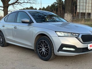 2020 Skoda Octavia IV (A8), серый, 2000000 рублей, вид 2