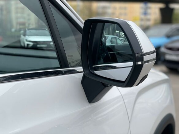 2026 Geely Okavango I Рестайлинг, белый, 4010990 рублей - вид 17