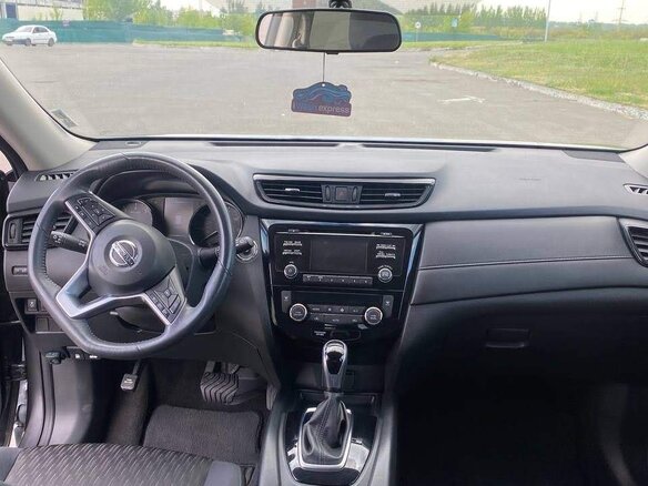 2017 Nissan Rogue II Рестайлинг, серый, 1850000 рублей - вид 5