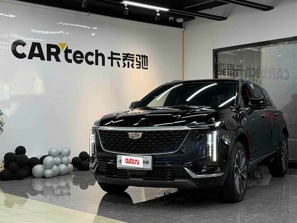 2026 Cadillac XT5 II, чёрный, 5066000 рублей - вид 2
