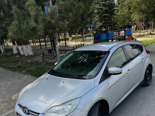 2013 Ford Focus III, серебристый, 700000 рублей, вид 3