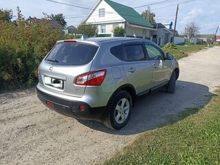 2010 Nissan Qashqai I Рестайлинг, серебристый, 750000 рублей, вид 4