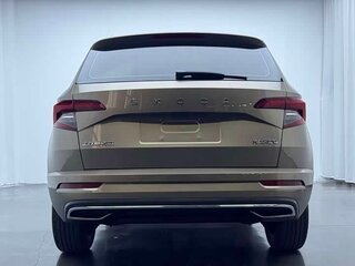 2022 Skoda Karoq DSG7 I, бежевый, 1650000 рублей, вид 3