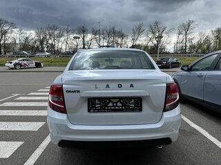 2026 Lada (ВАЗ) Granta I Рестайлинг, белый, 987000 рублей, вид 5