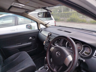 2010 Nissan Tiida I Рестайлинг, серебристый, 650000 рублей, вид 3