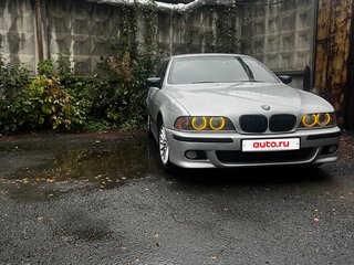 2000 BMW 5 серии 525d IV (E39) Рестайлинг, серебристый, 666000 рублей, вид 1