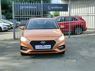 2017 Hyundai Solaris II, оранжевый, 1070000 рублей, вид 2