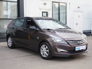 2015 Hyundai Solaris I Рестайлинг, коричневый, 860000 рублей, вид 3