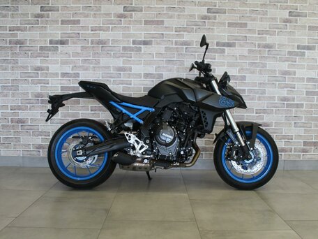 2024 Suzuki GSX-8S, чёрный, 945000 рублей, вид 1