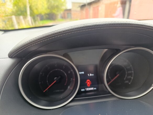 2010 Mitsubishi Outlander II Рестайлинг, чёрный - вид 6