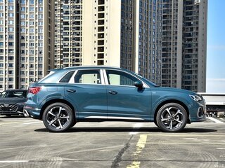 2023 Audi Q3 35 TFSI II (F3), голубой, 2938000 рублей, вид 4