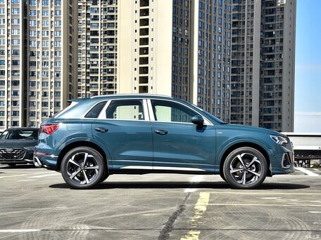 2023 Audi Q3 35 TFSI II (F3), голубой, 2938000 рублей, вид 4