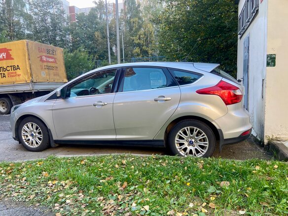 2014 Ford Focus III, серебристый - вид 8