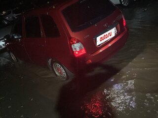 2008 Lada (ВАЗ) Kalina I, красный, 200000 рублей, вид 2
