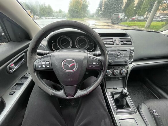 2010 Mazda 6 II (GH) Рестайлинг, чёрный, 750000 рублей - вид 10