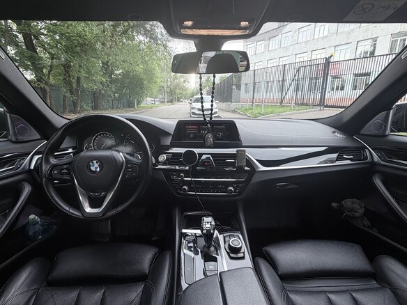 2019 BMW 5 серии 520d VII (G30/G31/G38), чёрный, 2790000 рублей - вид 10