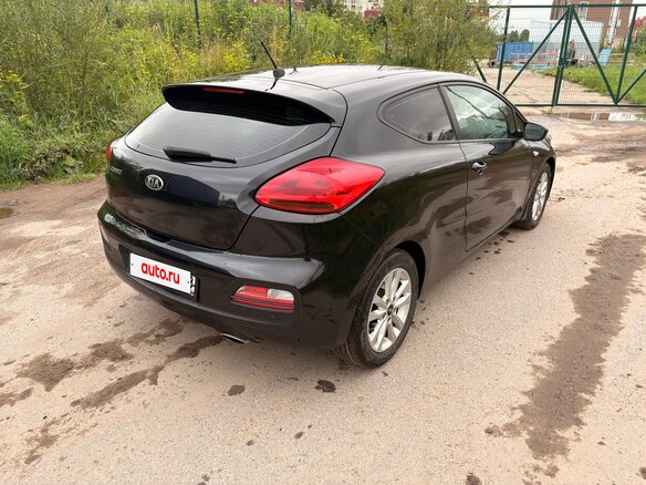 2015 Kia Ceed II, чёрный, 1000000 рублей - вид 4
