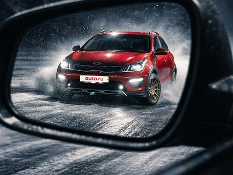 2020 Kia Rio X-Line IV, красный, 1800000 рублей, вид 1