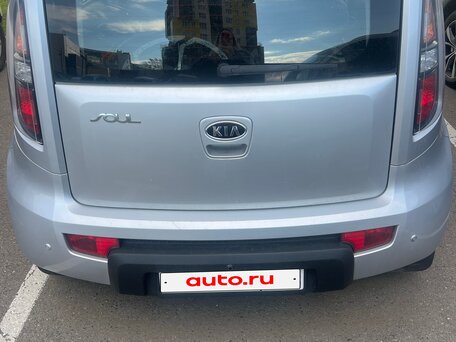 2011 Kia Soul I, серебристый, 750000 рублей, вид 4