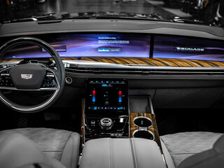 2025 Cadillac Escalade V Рестайлинг, чёрный, 18638468 рублей, вид 3