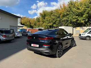 2020 BMW X6 M50i III (G06), чёрный, 9500000 рублей, вид 4