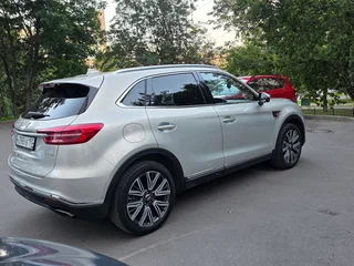 2023 Hongqi HS5 I, серебристый, 2300000 рублей, вид 4