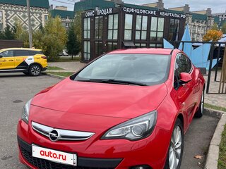 2012 Opel Astra GTC J Рестайлинг, красный, 700000 рублей, вид 5