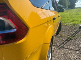 2015 Ford Galaxy II Рестайлинг, жёлтый, 900000 рублей, вид 2