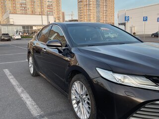 2019 Toyota Camry VIII (XV70), коричневый, 2450000 рублей, вид 3