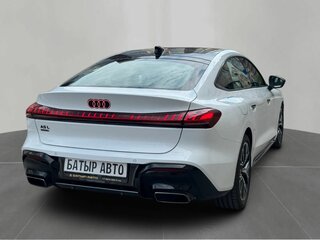 2025 Audi A5 III (B10), белый, 5300000 рублей, вид 4