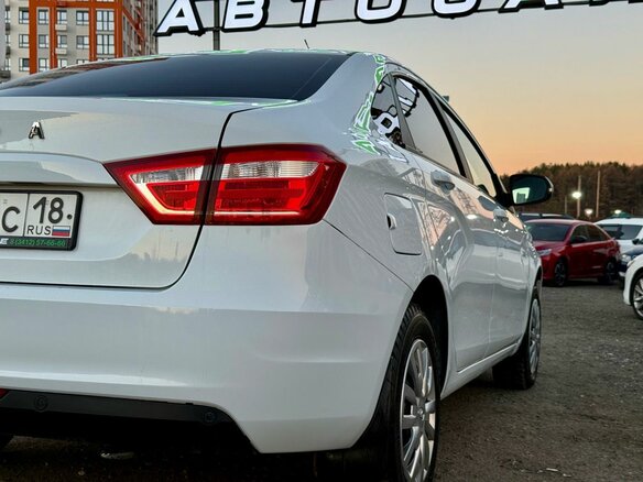 2017 Lada (ВАЗ) Vesta I, белый, 730000 рублей - вид 10