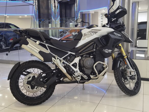 2022 Triumph Tiger 1200, белый, 1950000 рублей - вид 17