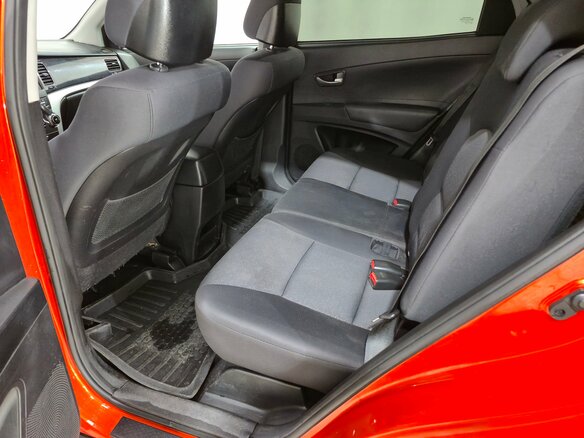 2012 SsangYong Actyon II, оранжевый - вид 14