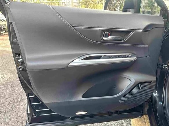 2023 Toyota Harrier IV (XU80), чёрный, 3652000 рублей - вид 16