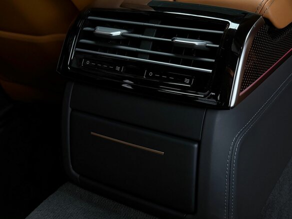 2022 Audi S8 IV (D5) Рестайлинг, зелёный, 14990000 рублей - вид 22