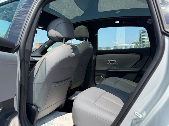 2026 Changan Qiyuan A06 28.39 kWh, серебристый, 2549990 рублей - вид 12
