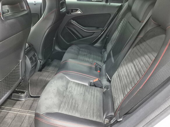 2015 Mercedes-Benz CLA 180 I (C117, X117), белый, 1599000 рублей - вид 15