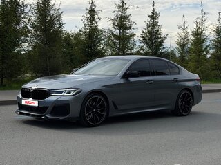 2020 BMW 5 серии 530i xDrive VII (G30/G31/G38) Рестайлинг, серый, 3699099 рублей, вид 2