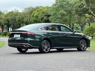 2026 Geely Emgrand III, зелёный, 1175000 рублей, вид 5