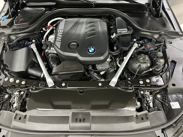2023 BMW 5 серии 520d xDrive VIII (G60/G61/G68), синий, 6999000 рублей - вид 30