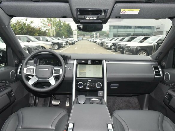 2025 Land Rover Discovery P360 V Рестайлинг, чёрный, 13270000 рублей - вид 9