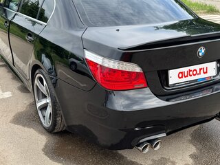 2008 BMW 5 серии 525i V (E60/E61) Рестайлинг, чёрный, 1375000 рублей, вид 4