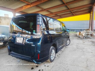 2016 Toyota Voxy III (R80), синий, 2100000 рублей, вид 5