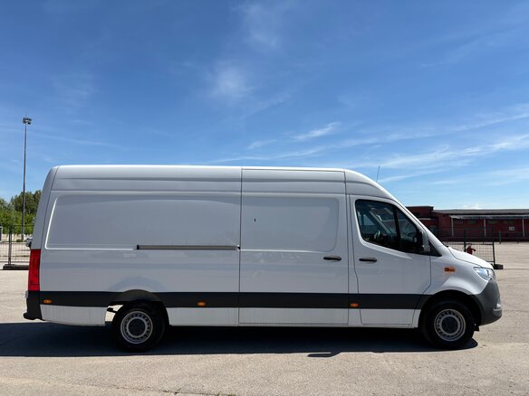 2023 Mercedes-Benz Sprinter, белый, 7490000 рублей - вид 4